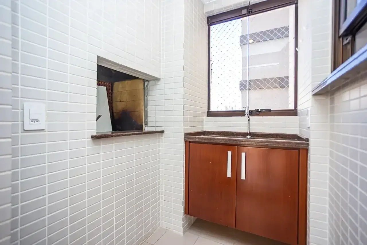 3-bedroom apartment with a closed gas kitchen — photo 14