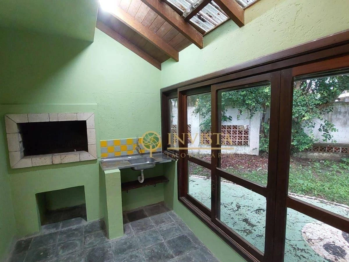 Балкон з грилем та 3 спальні: будинок 735 м² — photo 11