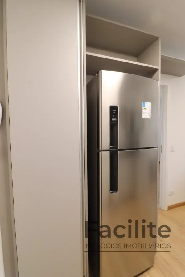 Apartment on the 19th floor with a home office — photo 39