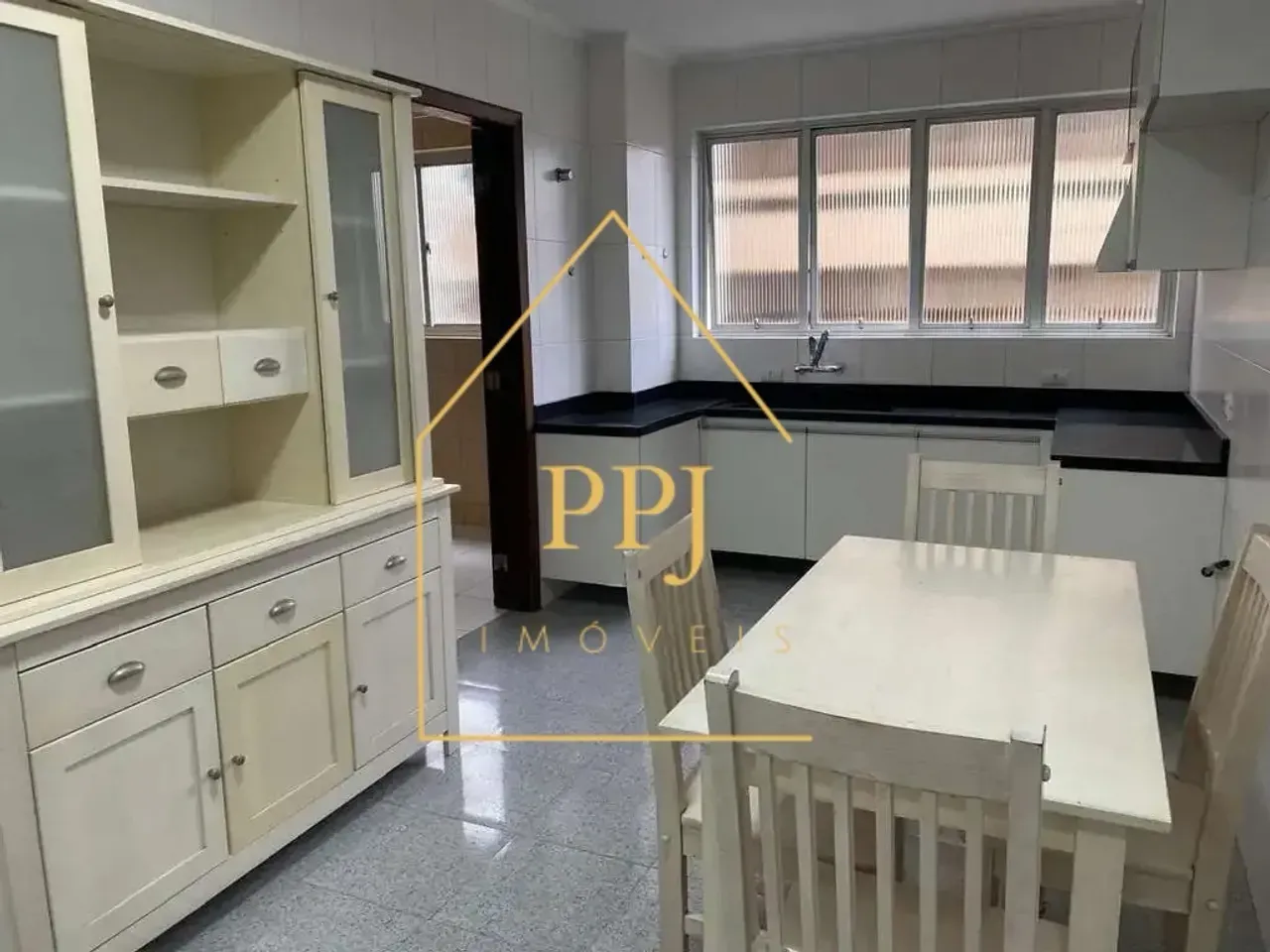 Квартира с 4 спальнями и 4 ванными, 2 парковочных места — photo 22