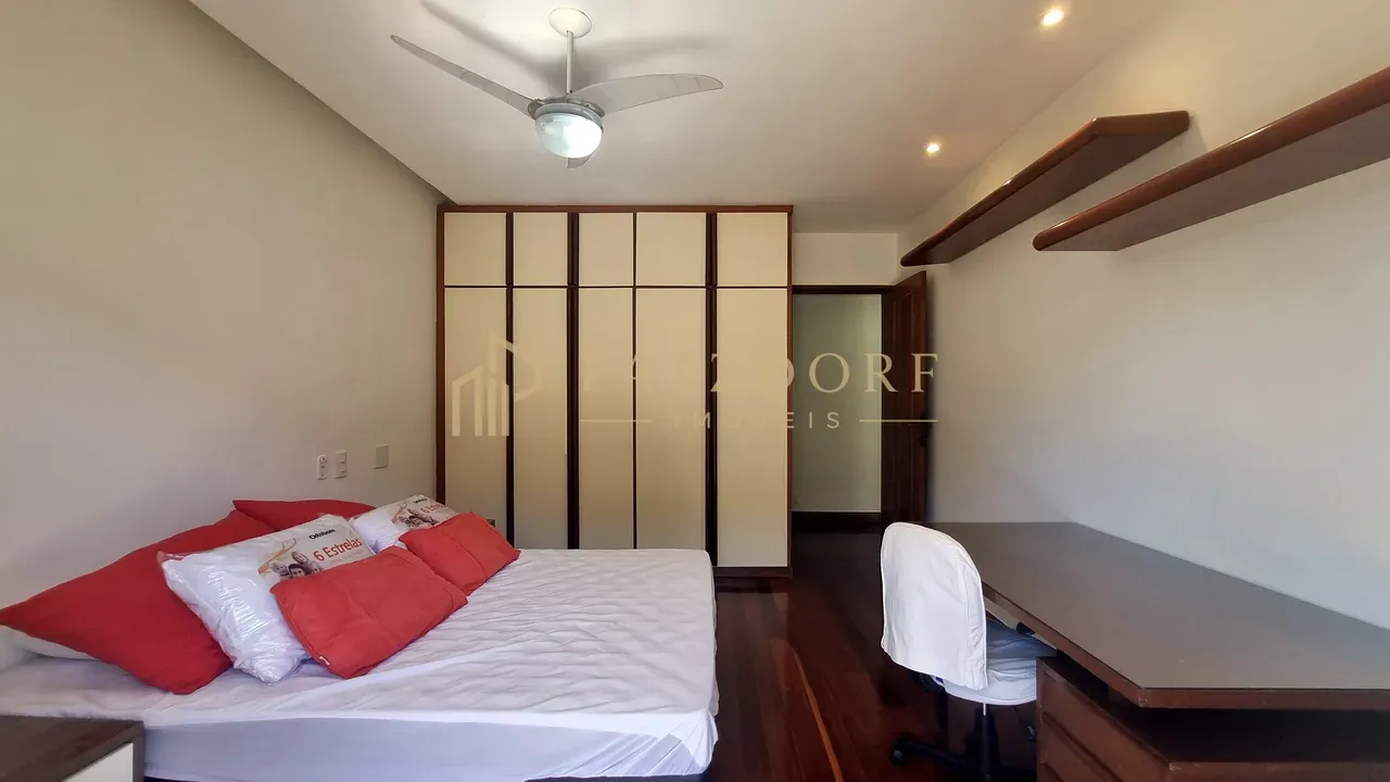 Apartamento 270 m² com 4 quartos e cozinha fechada — photo 9