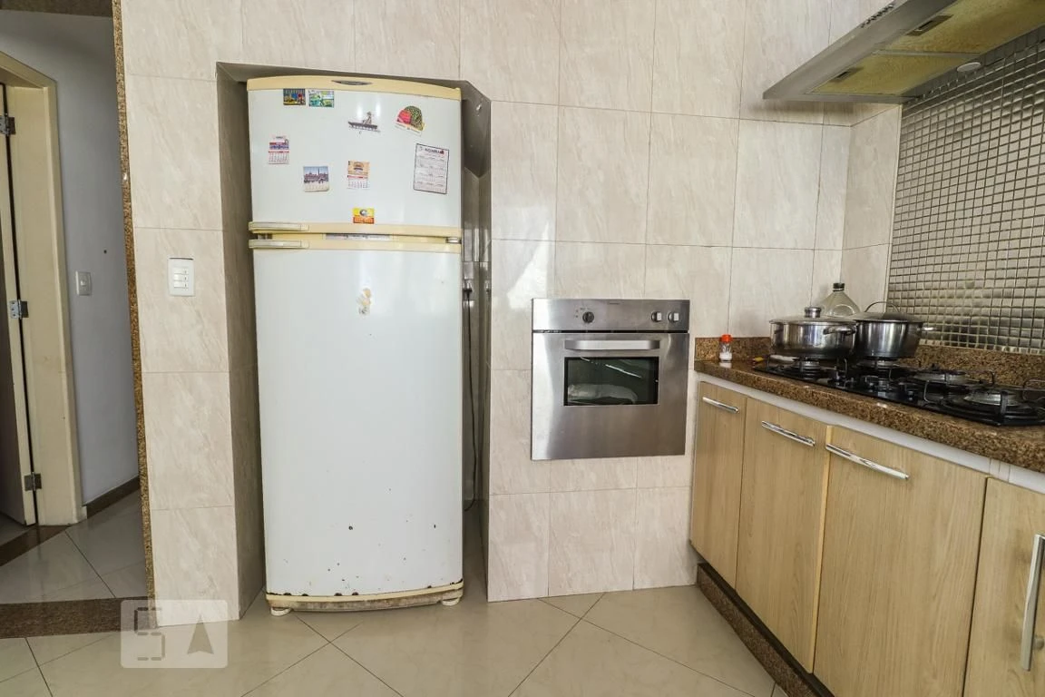 Furnished house with 3 bedrooms and private yard — photo 23