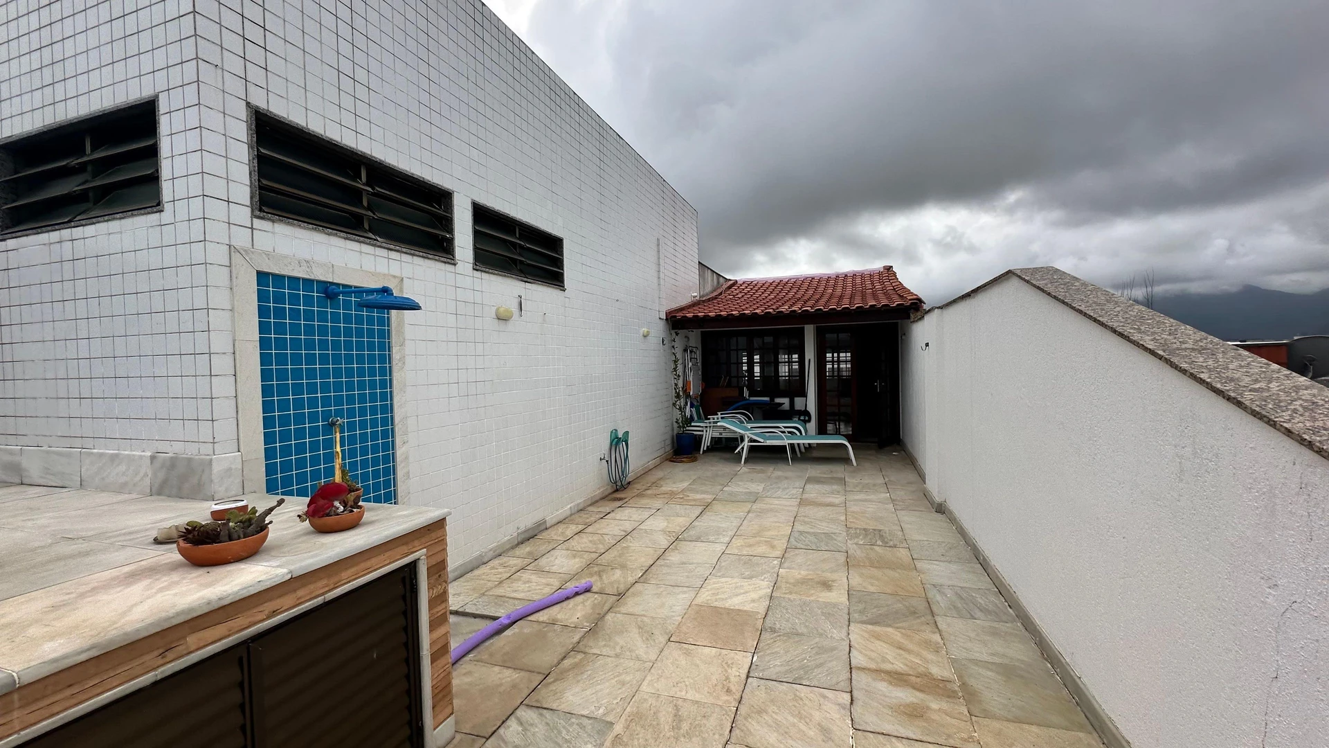 300 m² apartment with a washing machine and a dishwasher — photo 32