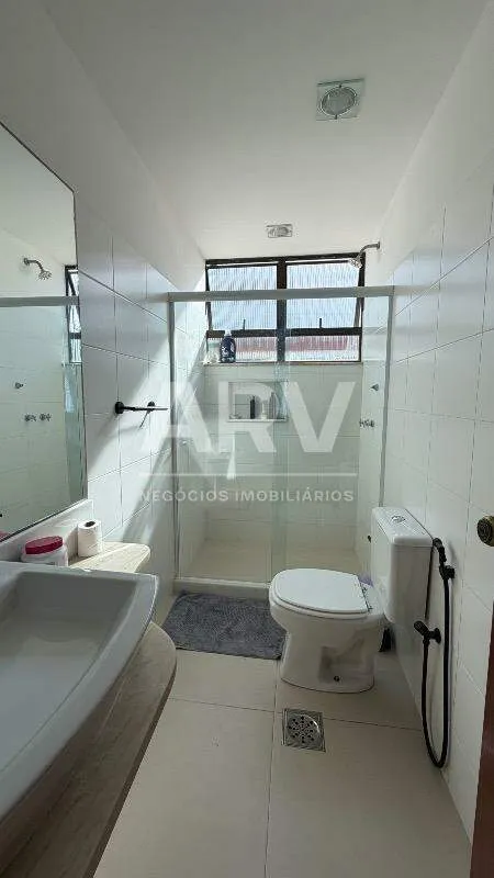 Apartamento mobiliado com 4 quartos e 5 banheiros — photo 27