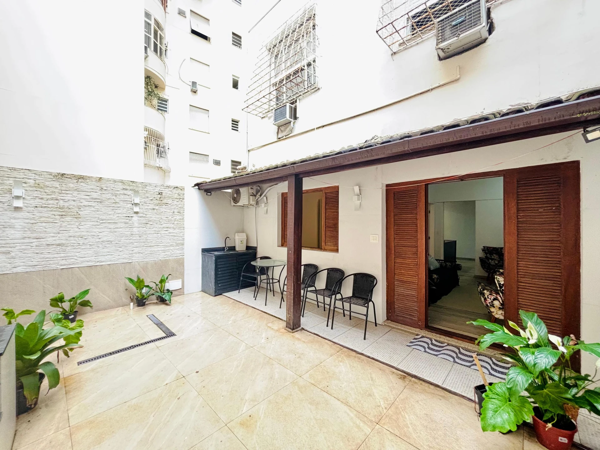 Furnished 2-bedroom, 75 m² apartment in Rio de Janeiro — photo 6