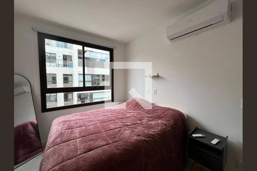 Balcony with a grill in a 3-bedroom apartment, 89 m² — photo 29