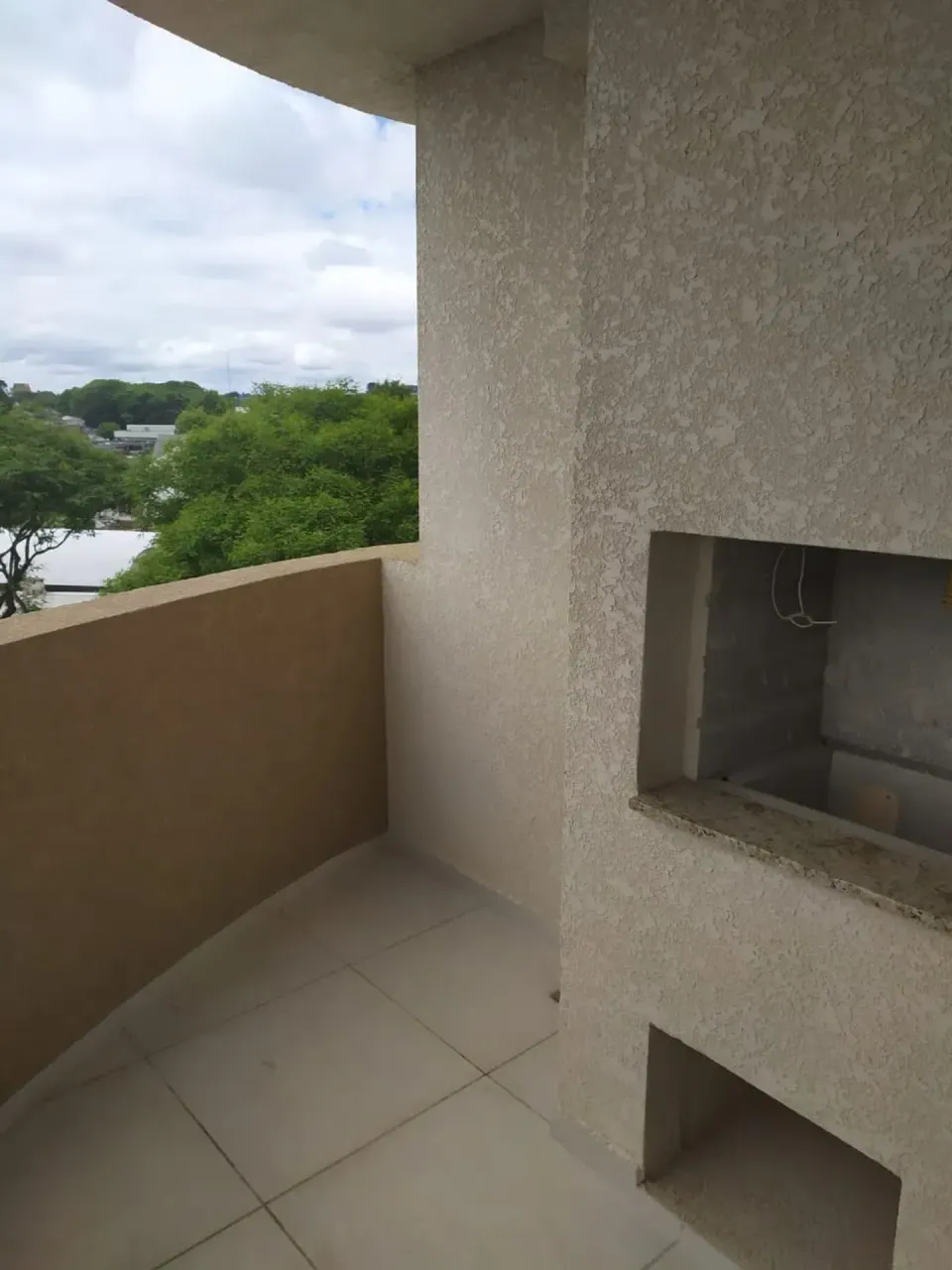 Apartamento de 3 dormitorios con 2 baños y balcón cerrado — photo 7