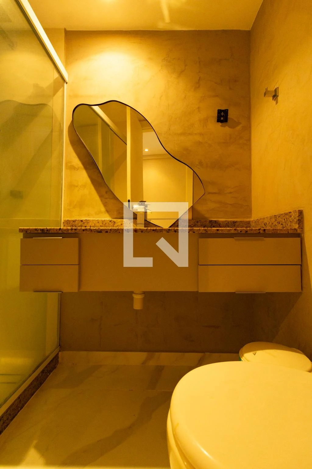 Furnished 1-bedroom apartment with a balcony — photo 9