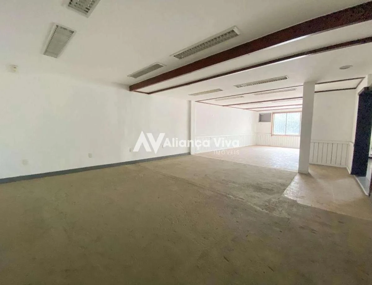 Casa, 824 m², com janelas do piso ao teto — photo 11