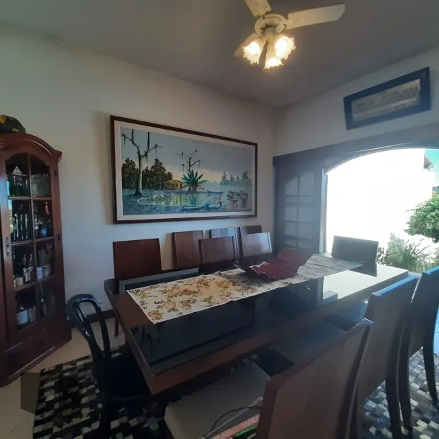 House with 4 bedrooms and 5 bathrooms, 5 parking spots — photo 13