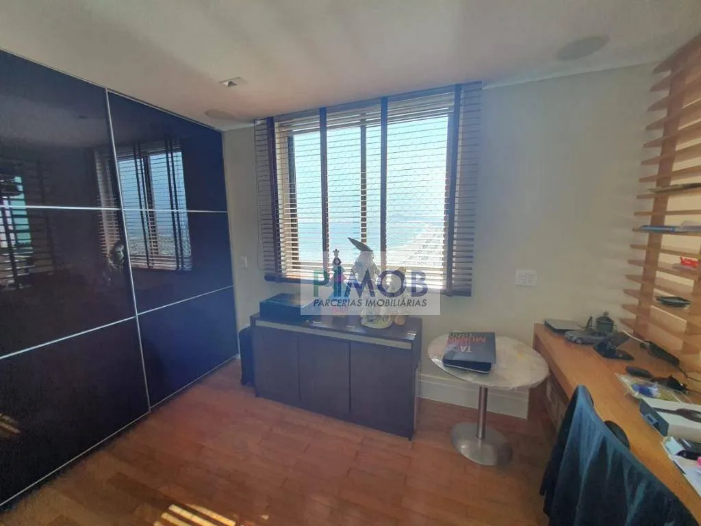 Furnished 260 m² apartment on the 23rd floor with 3 spots — photo 81