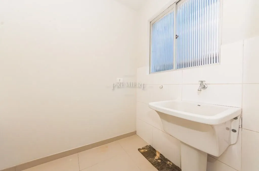 Washing machine in a 3-bedroom apartment, 85 m² — photo 13