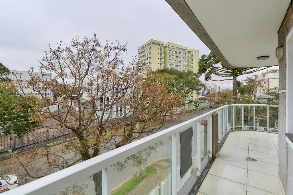 3-bedroom apartment with balcony and 120 m² — photo 26