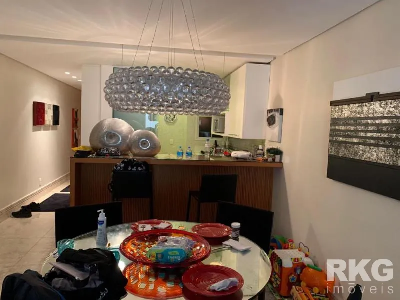 Furnished 1-bedroom apartment with open-plan kitchen — photo 3