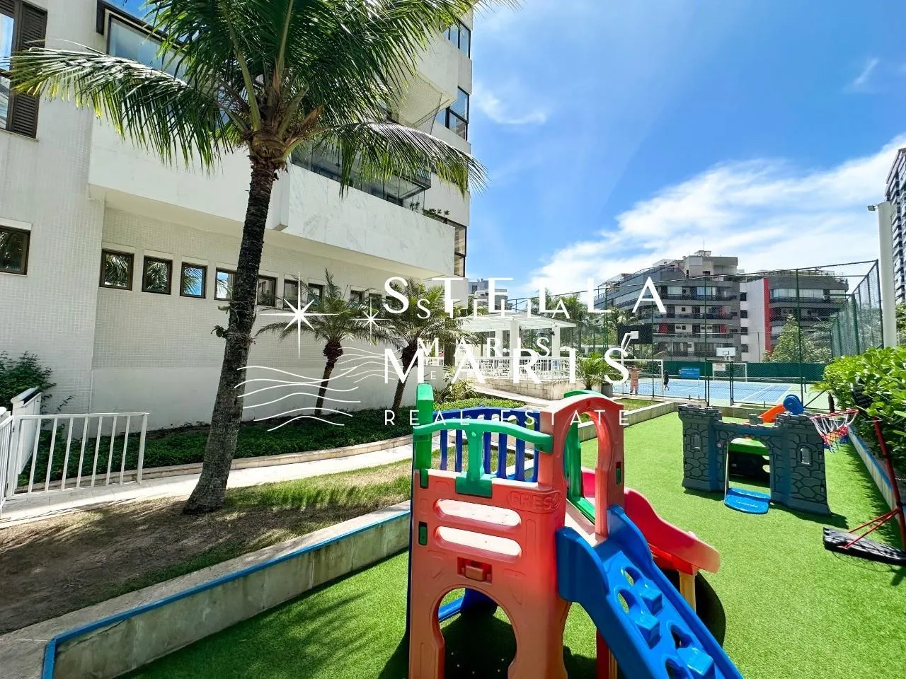 Furnished apartment with 3 bedrooms and a balcony — photo 23