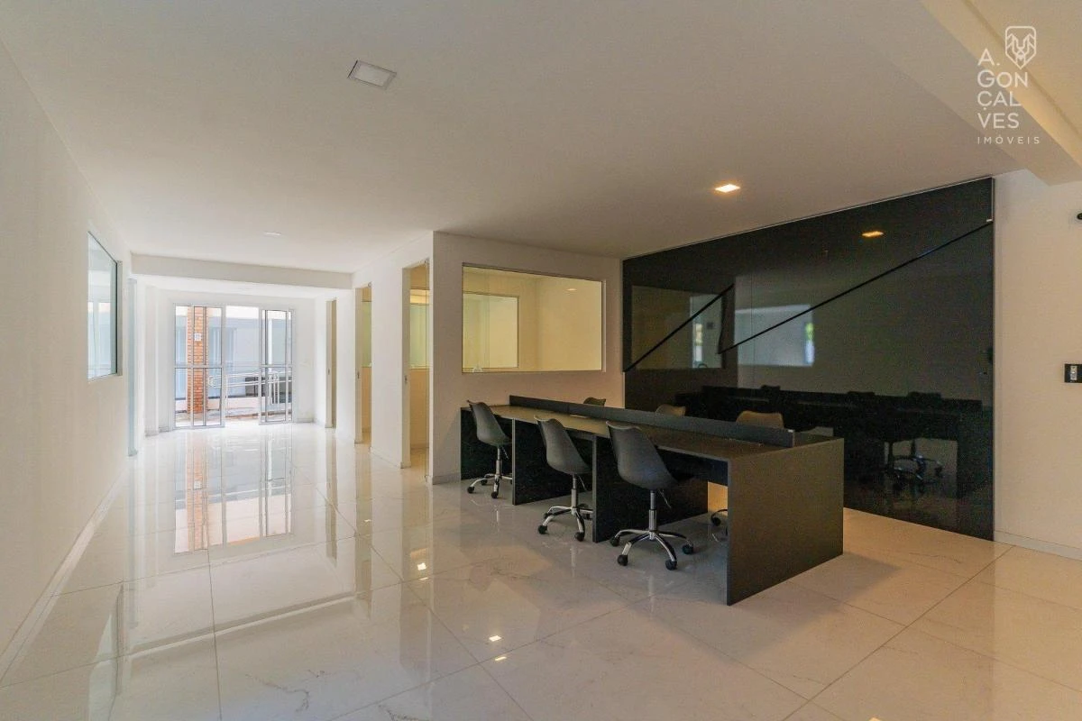 Water view in a 2-bedroom apartment, 106 m² — photo 36