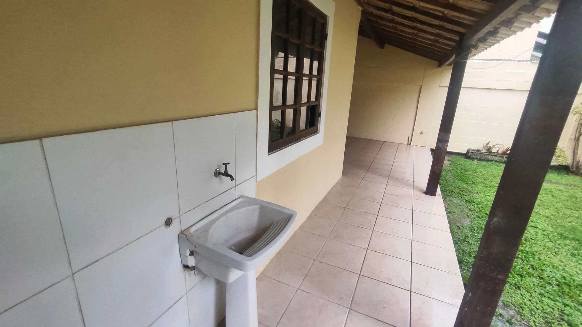 House with 3 bedrooms, 1 en-suite and 4 bathrooms — photo 19