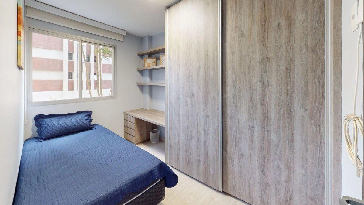 2-bedroom apartment with a washing machine — photo 17