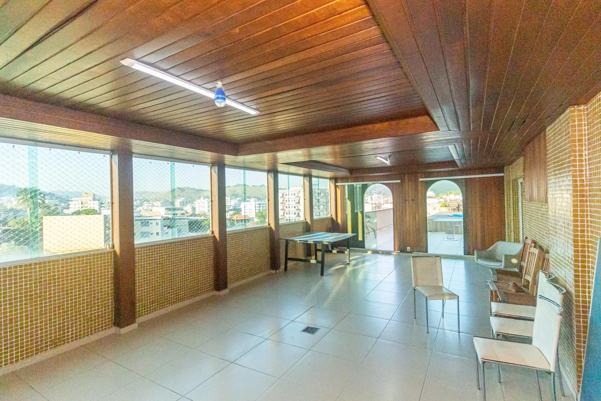 Apartamento mobiliado com 4 quartos e 3 banheiros — photo 62