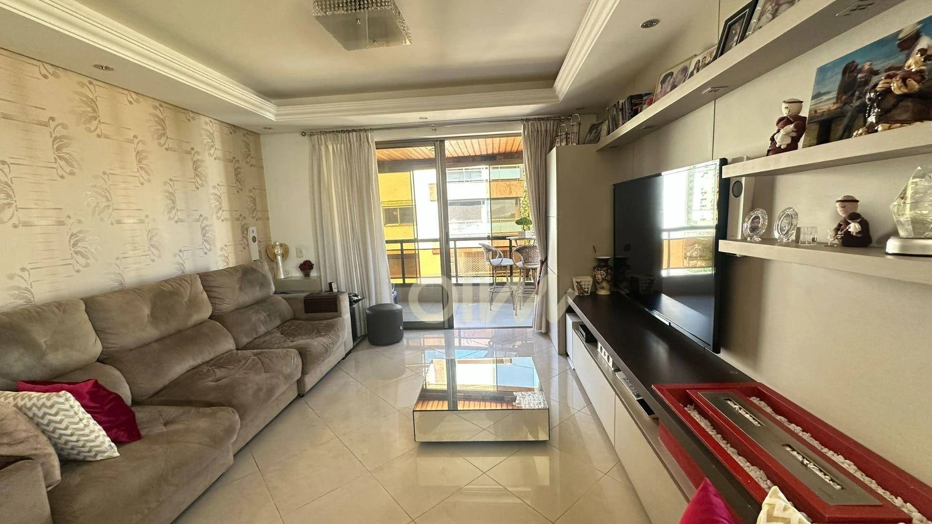 Apartamento de 3 dormitorios con suite y 141 m² — photo 2