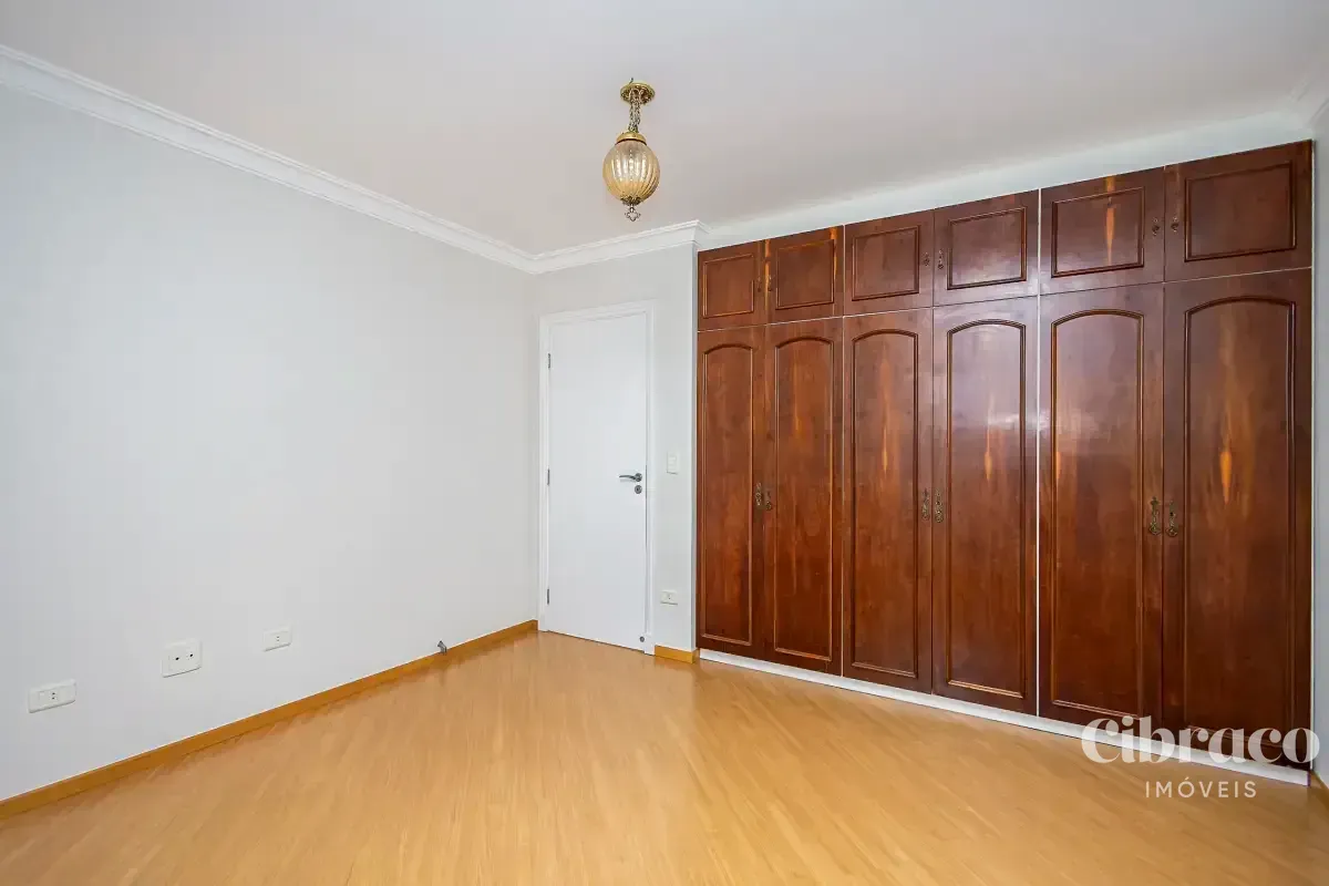 Unfurnished gated condo house with 3 bedrooms and 220 m² — photo 23