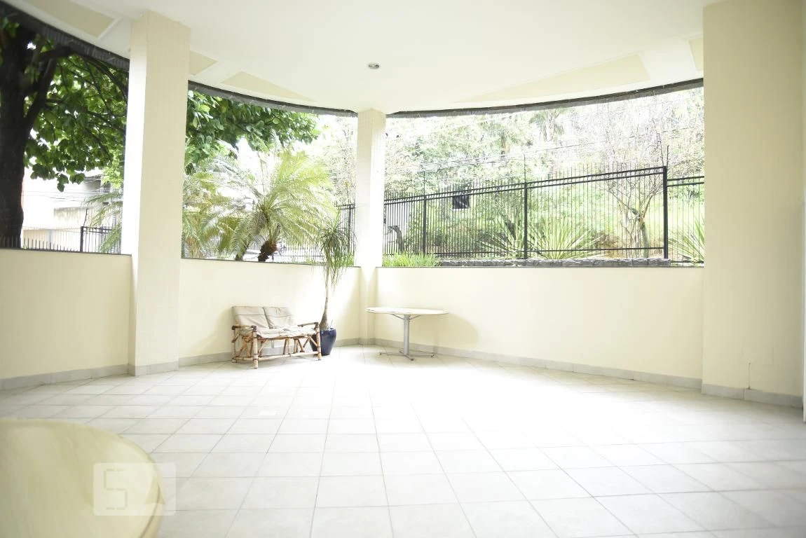 4-bedroom apartment (2 en-suite) with separate kitchen — photo 37