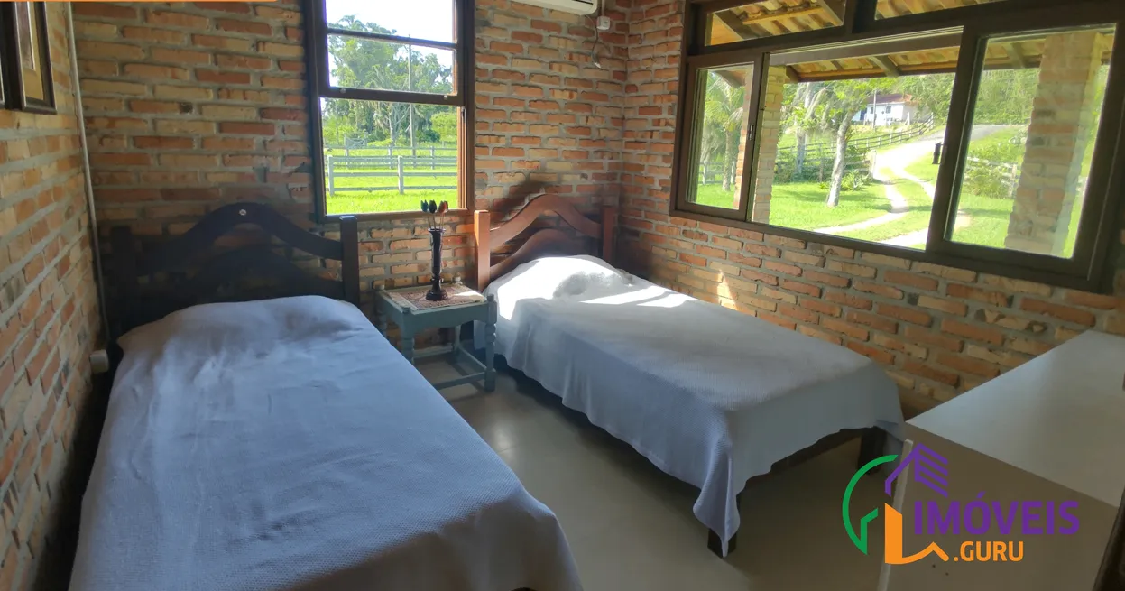Vista a la montaña y 2 dormitorios: casa de 80 m² — photo 17