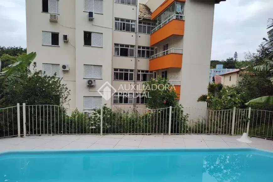 Квартира с 3 спальнями, балконом и 102 м²