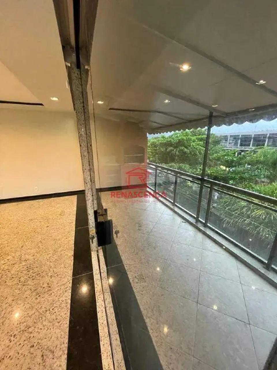 Penthouse with 3 bedrooms and 3 bathrooms — photo 4
