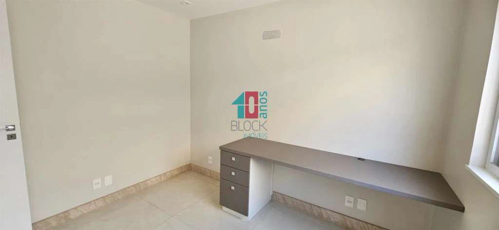 House with 4 bedrooms, 3 en-suites, 11 bathrooms and 2 parking — photo 19