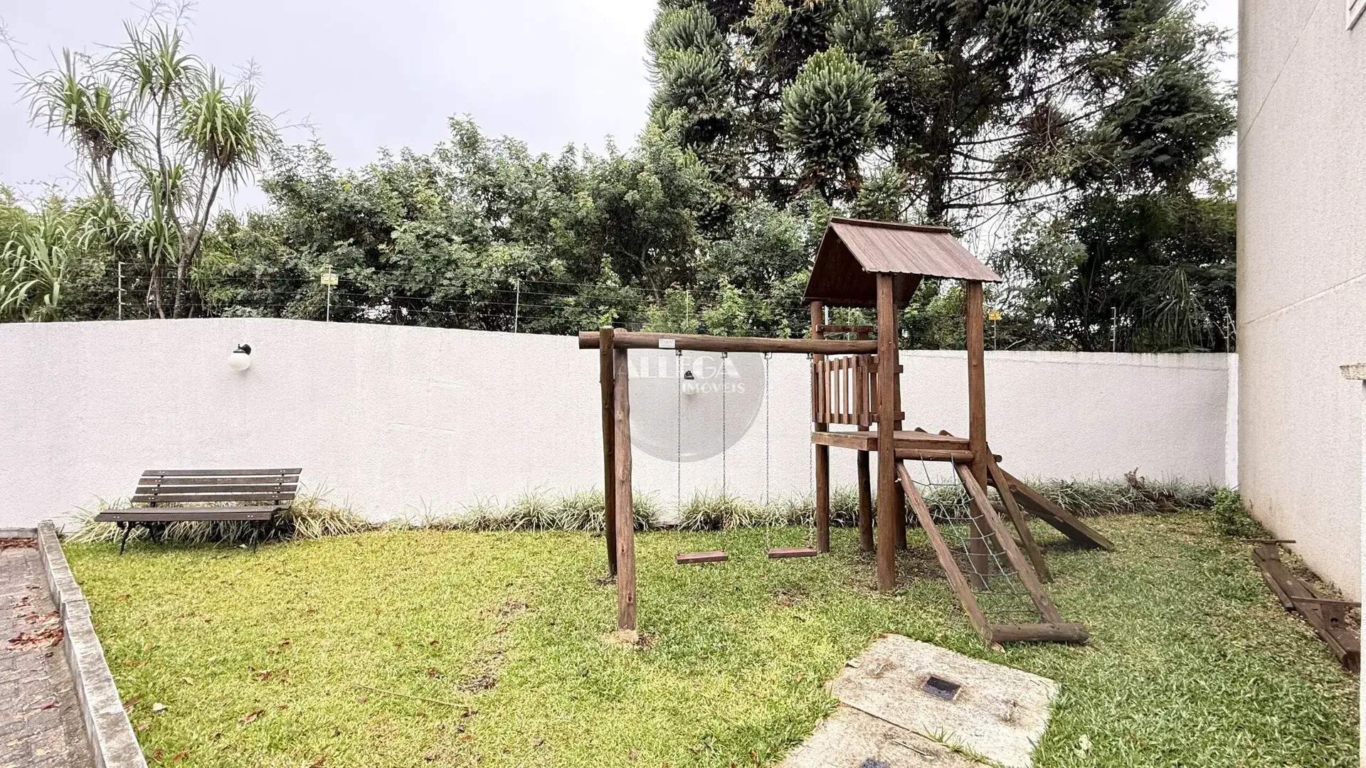 House with 3 bedrooms, 2 bathrooms and 1 parking space — photo 28