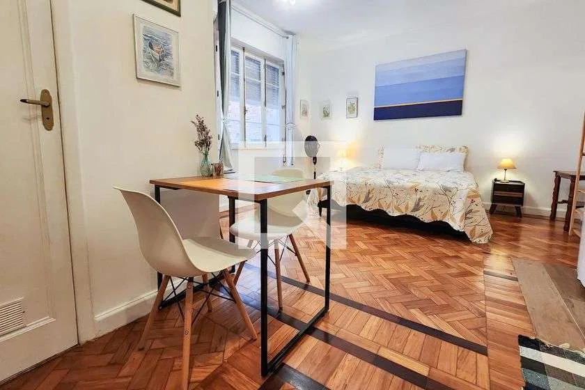 Furnished studio, 38 m², with a home office — photo 8
