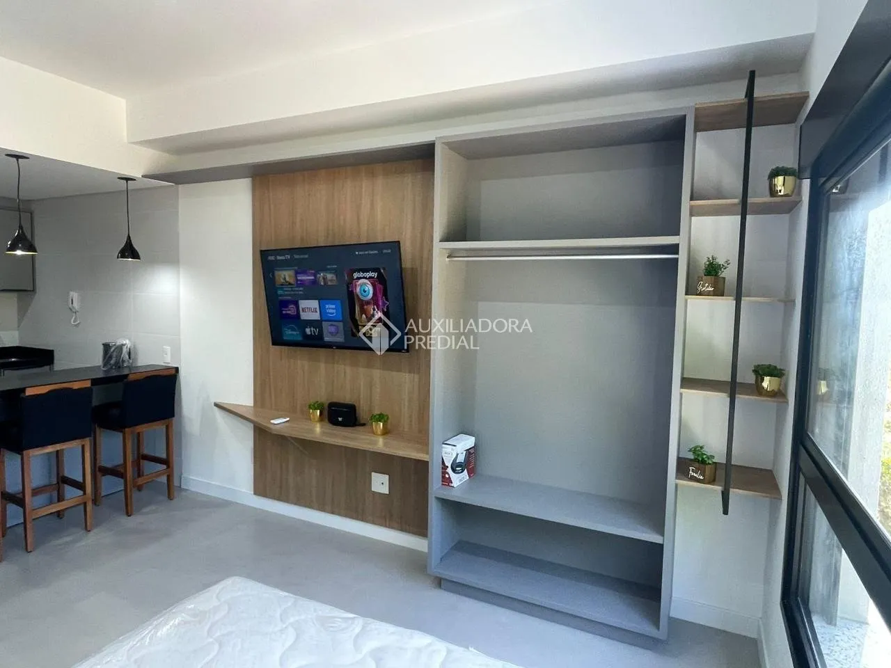 Furnished 1-bedroom apartment with balcony, 43 m² — photo 13