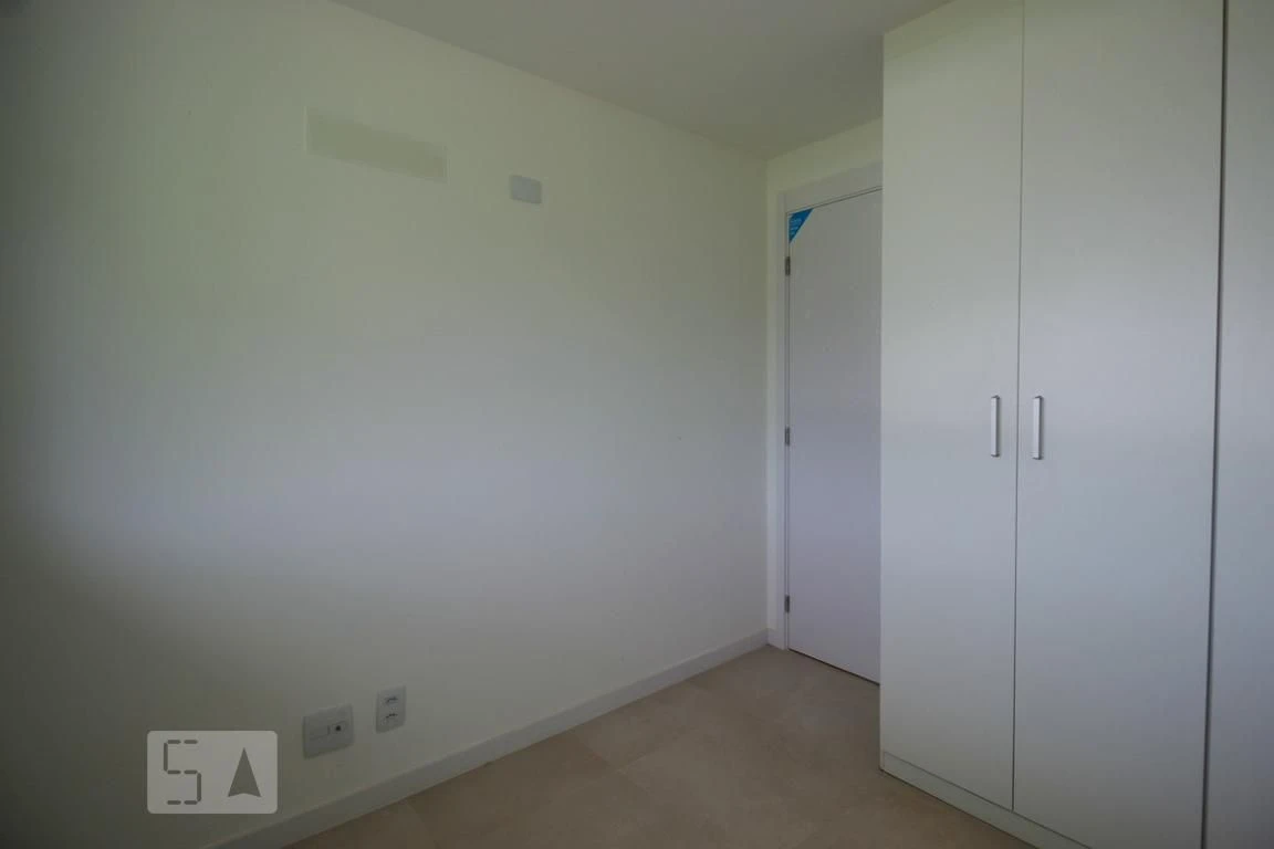 2-bedroom apartment with a mountain view — photo 24