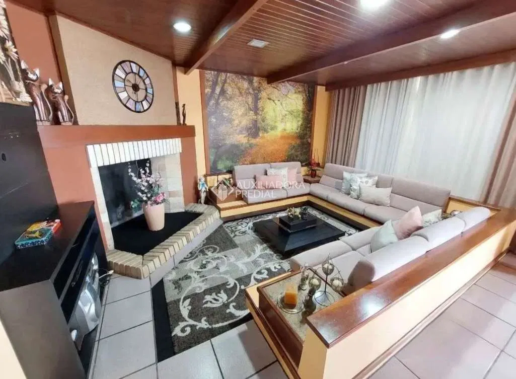 Casa com 4 quartos e jardim privativo para morar
