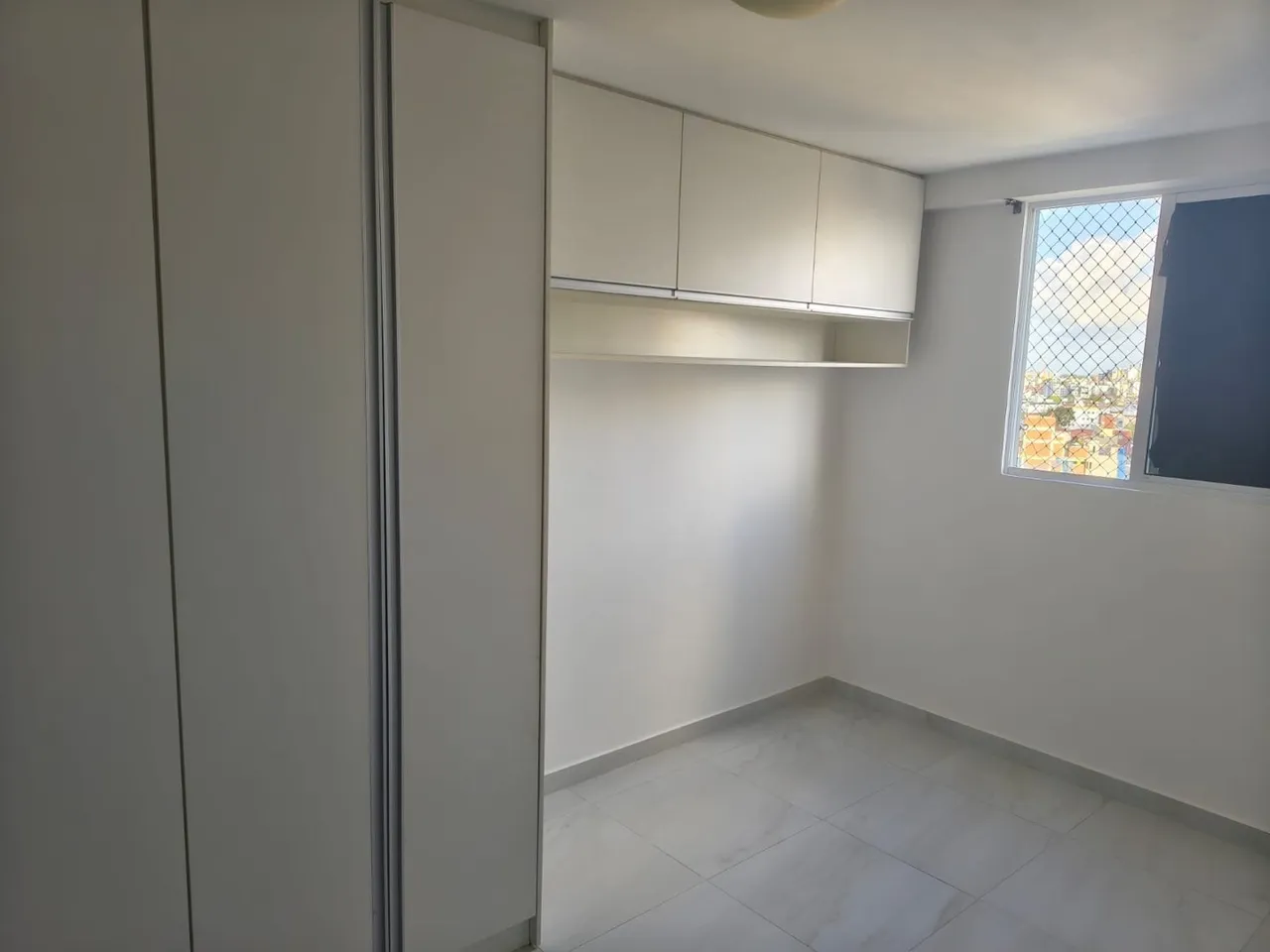 Apartamento de 2 quartos em condomínio com piscina — photo 5