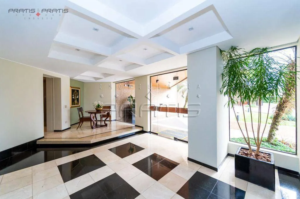 350 m² 3-bedroom apartment with a private BBQ balcony — photo 5