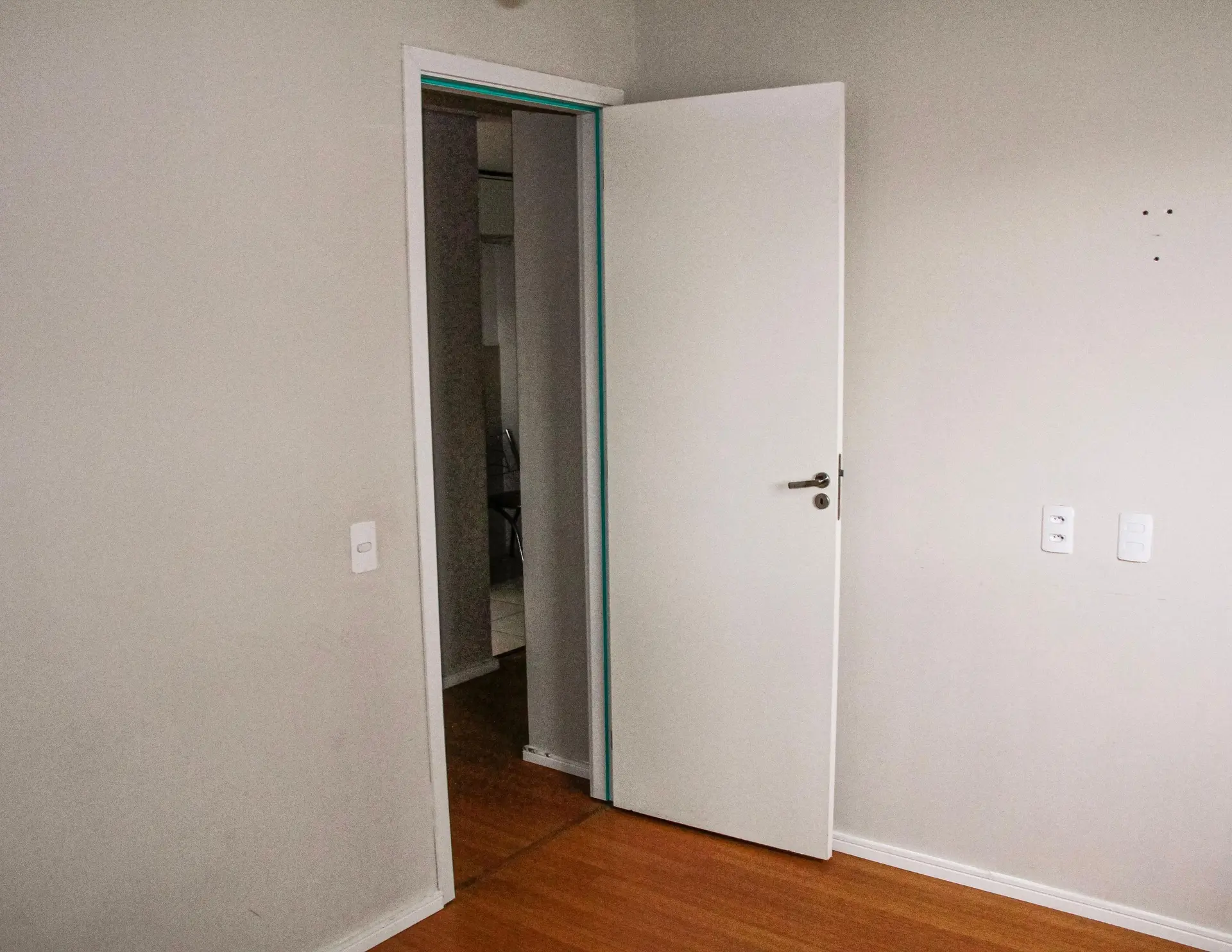 Apartment with 2 bedrooms and pool in the building — photo 14