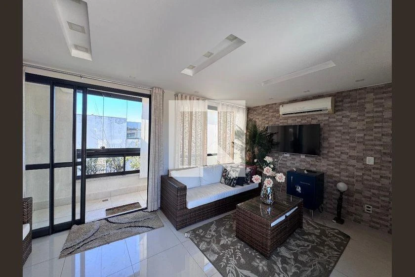 230 m² apartment with 4 bedrooms and 3 suites — photo 44