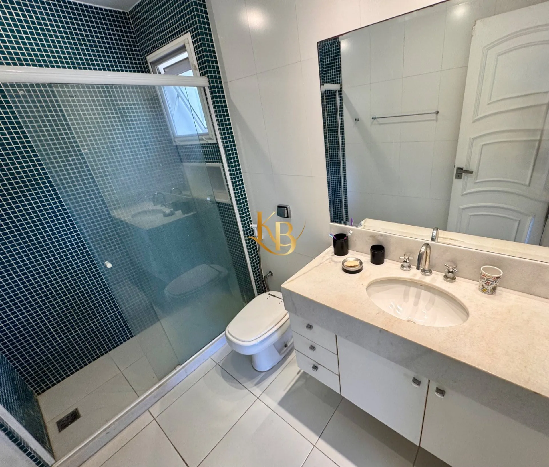 Дом 600 м² с 4 спальнями и балконом с барбекю — photo 74