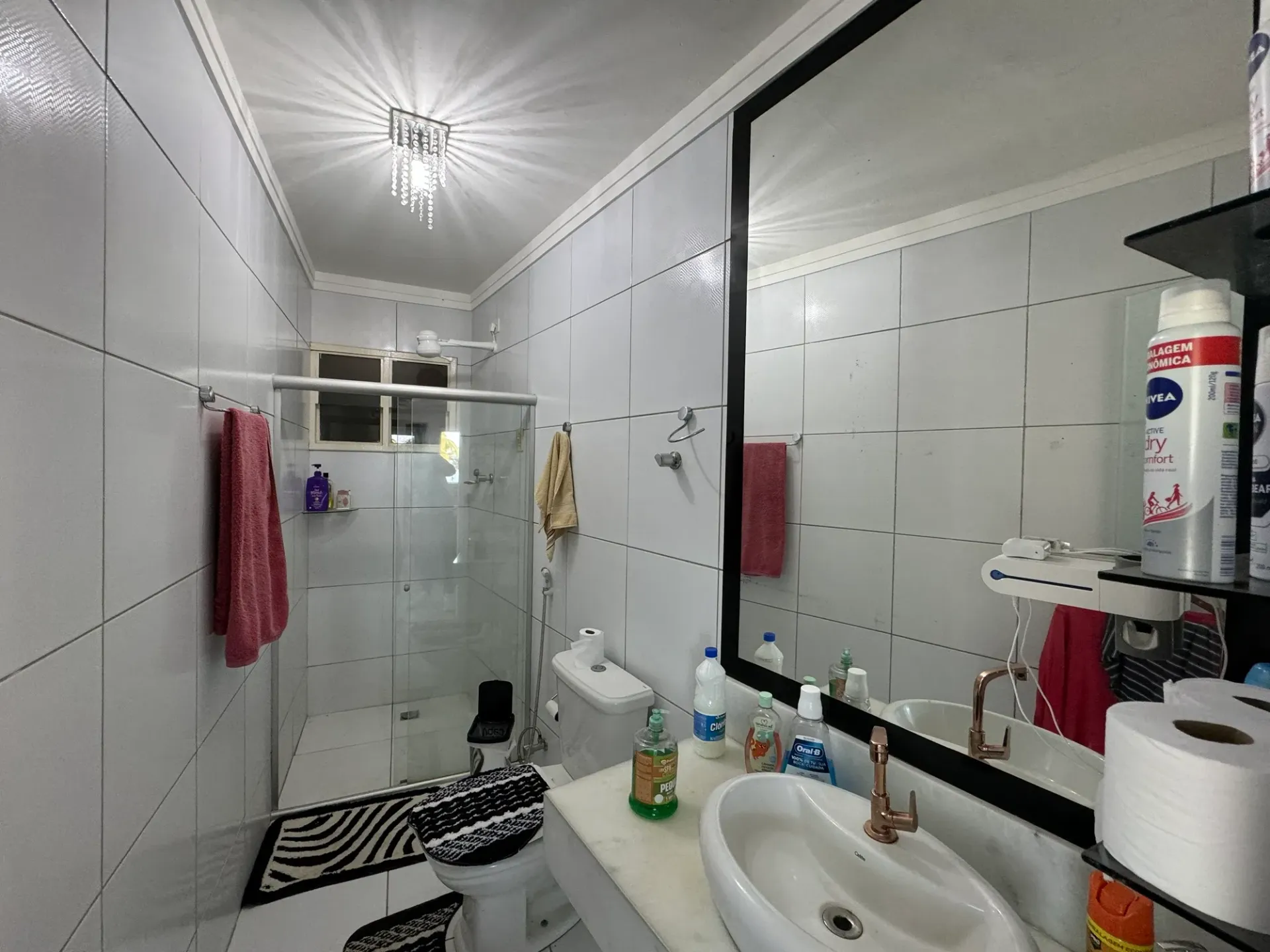 Furnished house with 5 en-suite bedrooms and private garden — photo 28