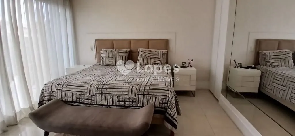 390 m² apartment with a private BBQ area — photo 26
