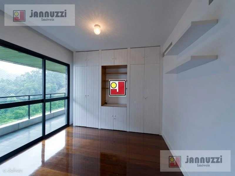 Water view in a 4-bedroom apartment, 319 m² — photo 12