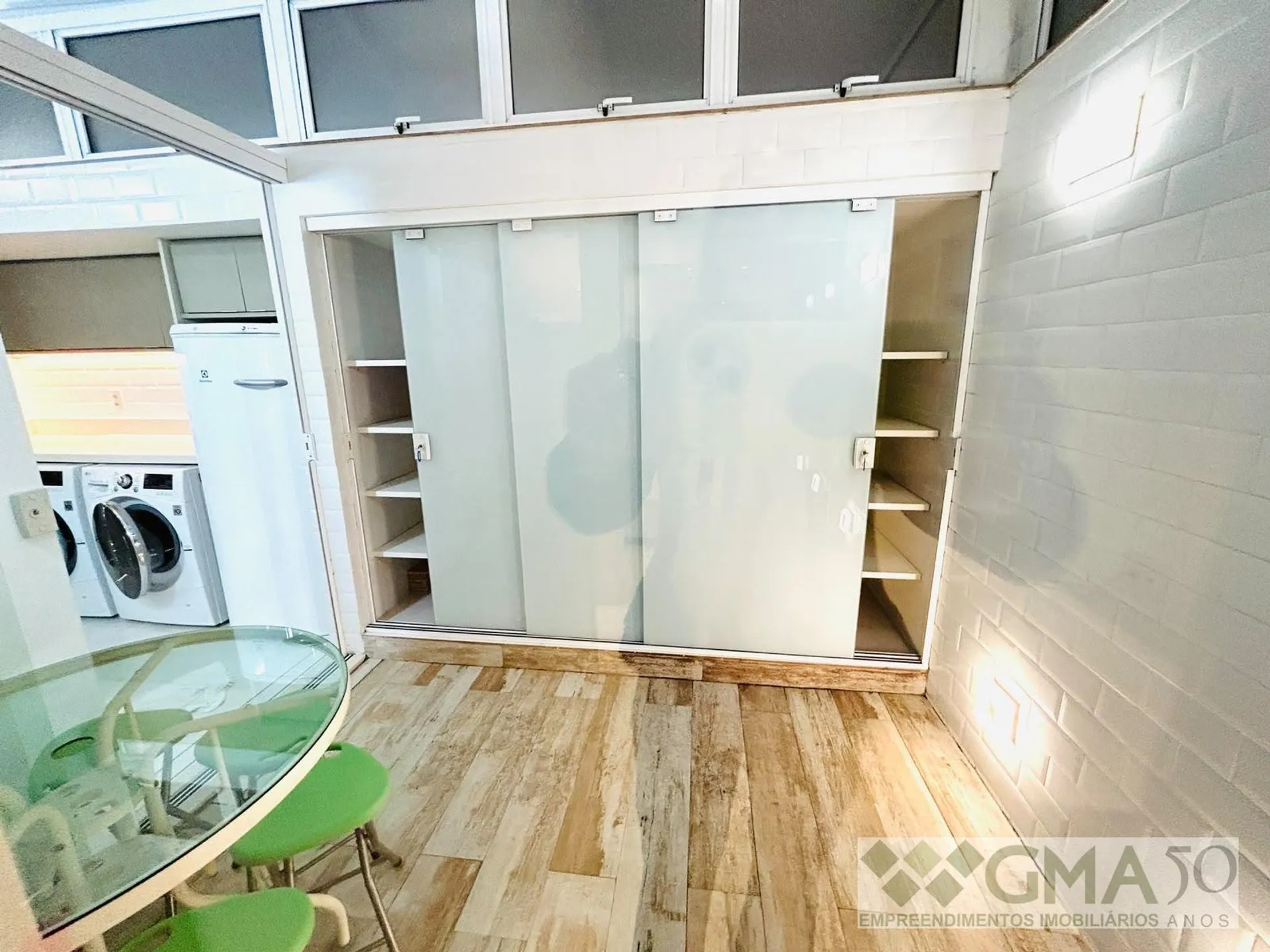Washing machine in a 3-bedroom apartment, 130 m² — photo 25