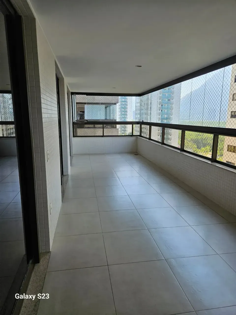Apartment with 3 bedrooms and 3 bathrooms and 2 parking spots — photo 14