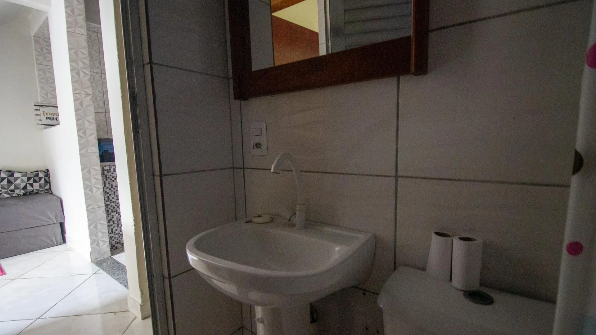 Furnished 1-bedroom apartment with 2 bathrooms — photo 2