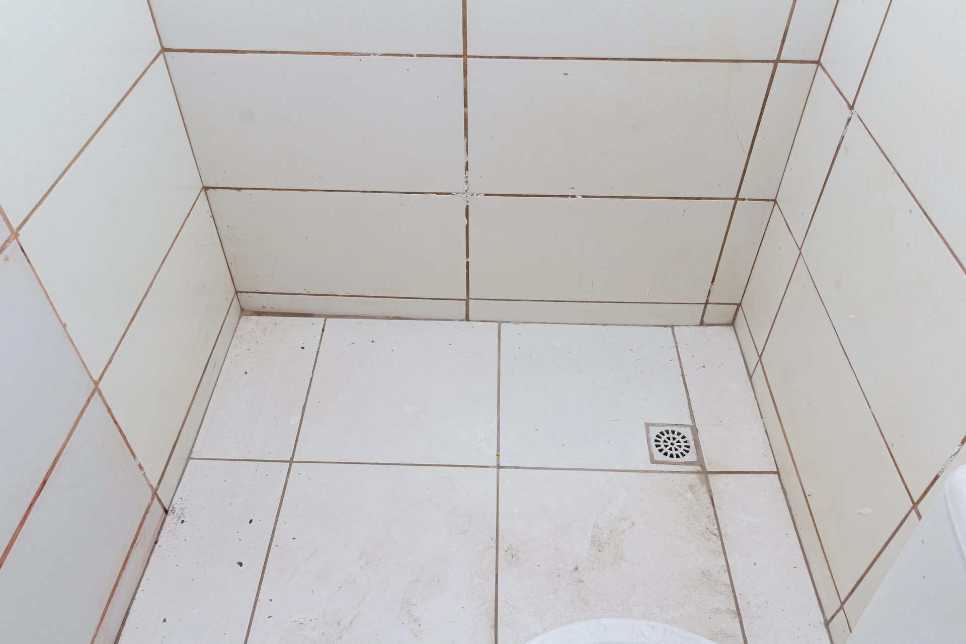Unfurnished studio rental with private garden and 1 suite — photo 46