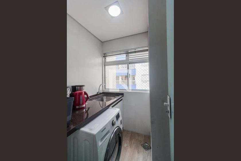 Furnished apartment, 77 m², with a glass-enclosed balcony — photo 46