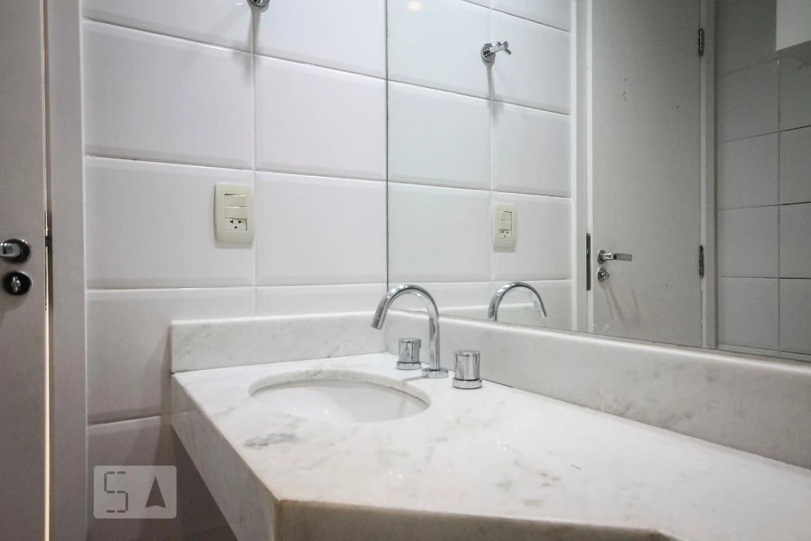 Apartamento sem mobília com 2 dormitórios e vaga — photo 2