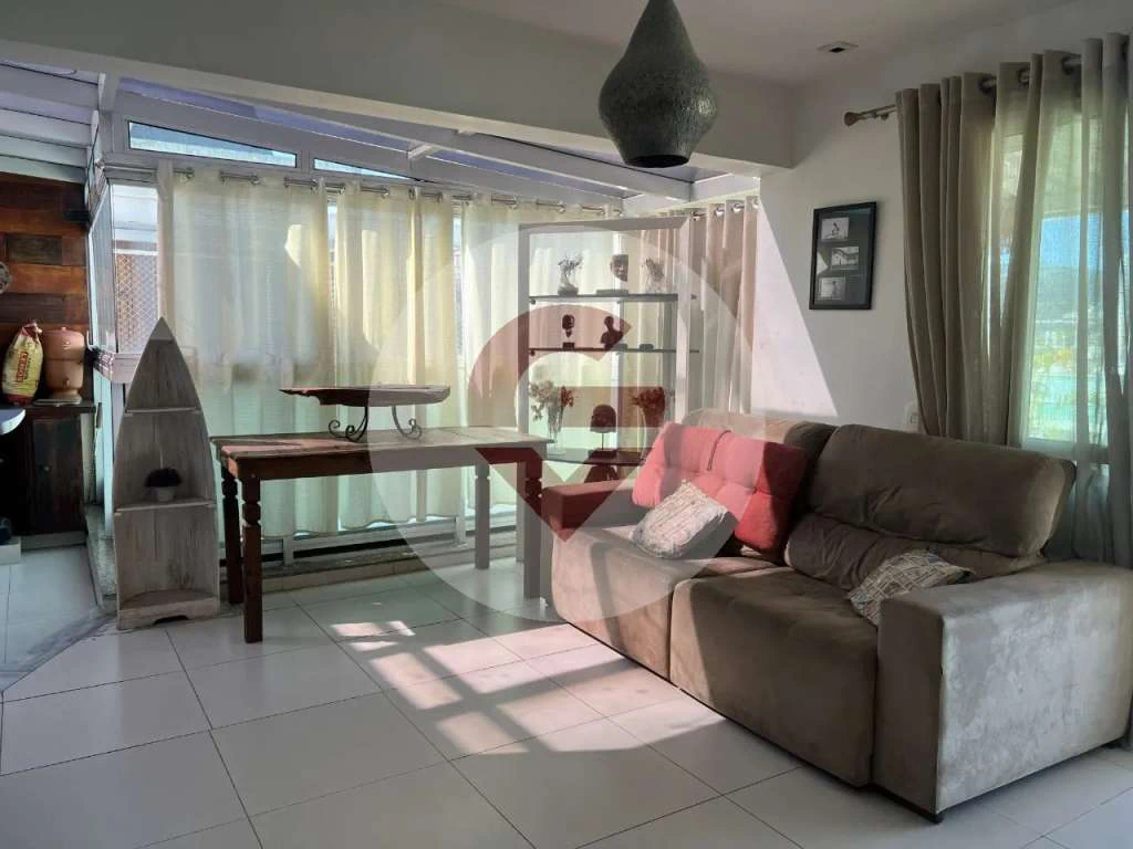 Furnished 200 m² apartment with 3 bedrooms and a suite